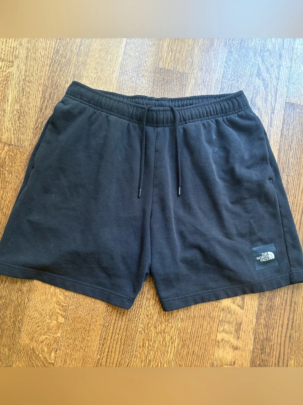 The North Face Men's Black Athletic Fleece Sweat-Shorts size M logo patch print